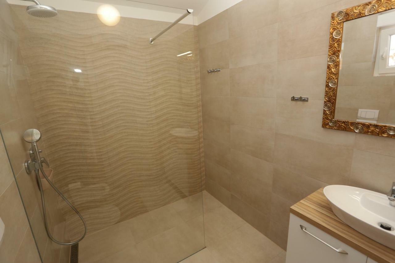 Luxury Villa Lidija Brzac Dış mekan fotoğraf